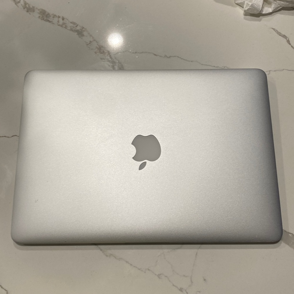 MAC BOOK AIR 2018